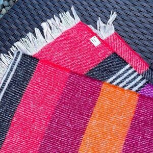 Scarf, extra-large wrap soft warm coral plum cream like new luxurious no smoke